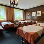 Edelweiss Hotel 3*