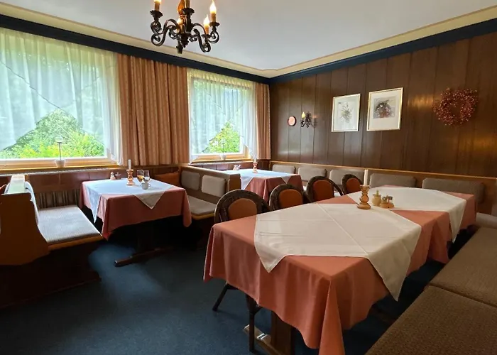 Edelweiss فندق 3*